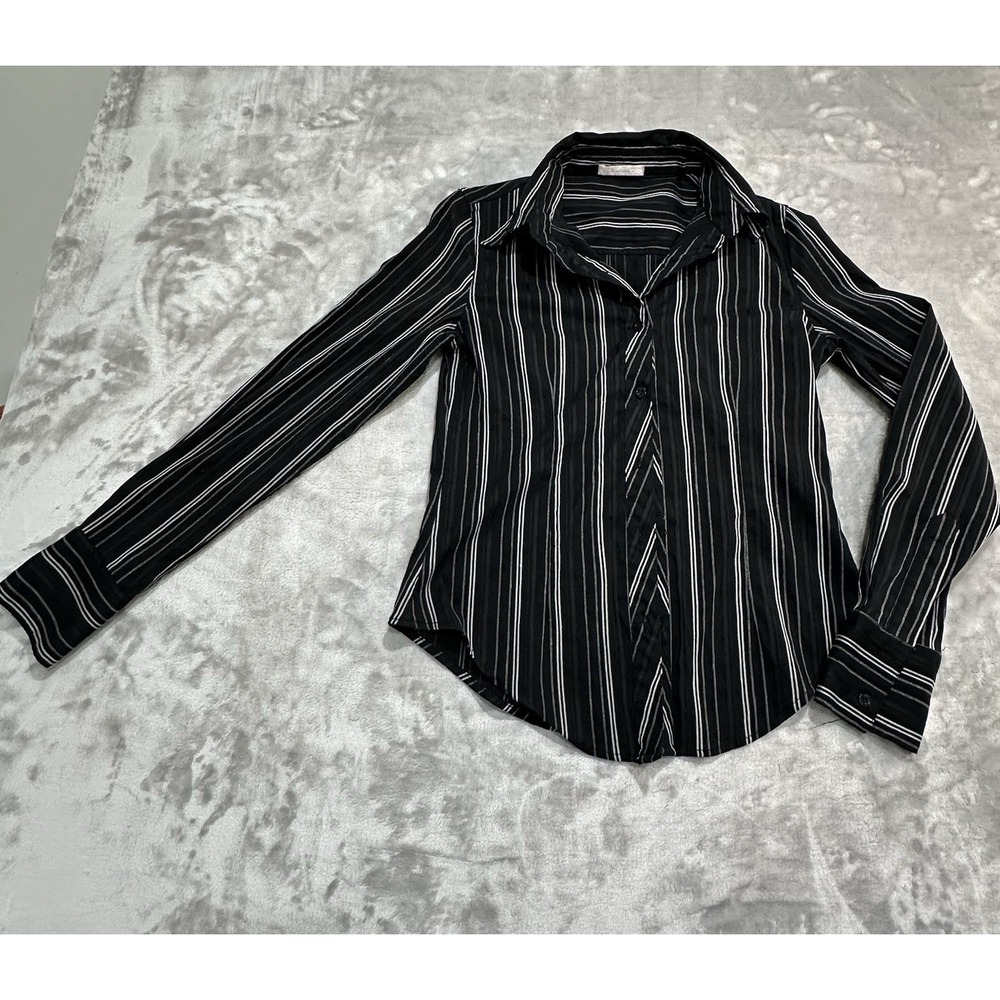 Zenana Shirt Blouse Womens Size Medium Black Striped Long Sleeve Button Up EUC‎